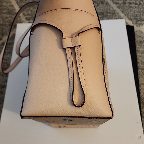 Michael Kors Gilly Large Drawstring Tote And Wallet. Hotel Kors Limited Edition - Picture 9 of 15